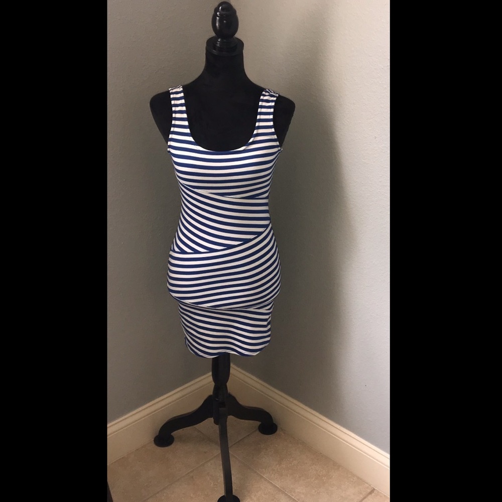 Timing Dress Sz S! - Picture 3 of 3